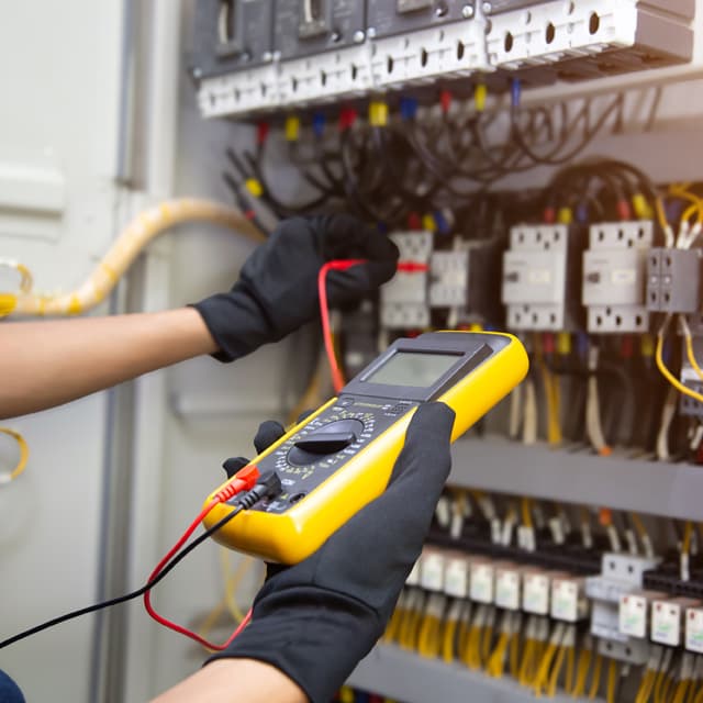 Empresa de instalaciones eléctricas Inelmos en Meis